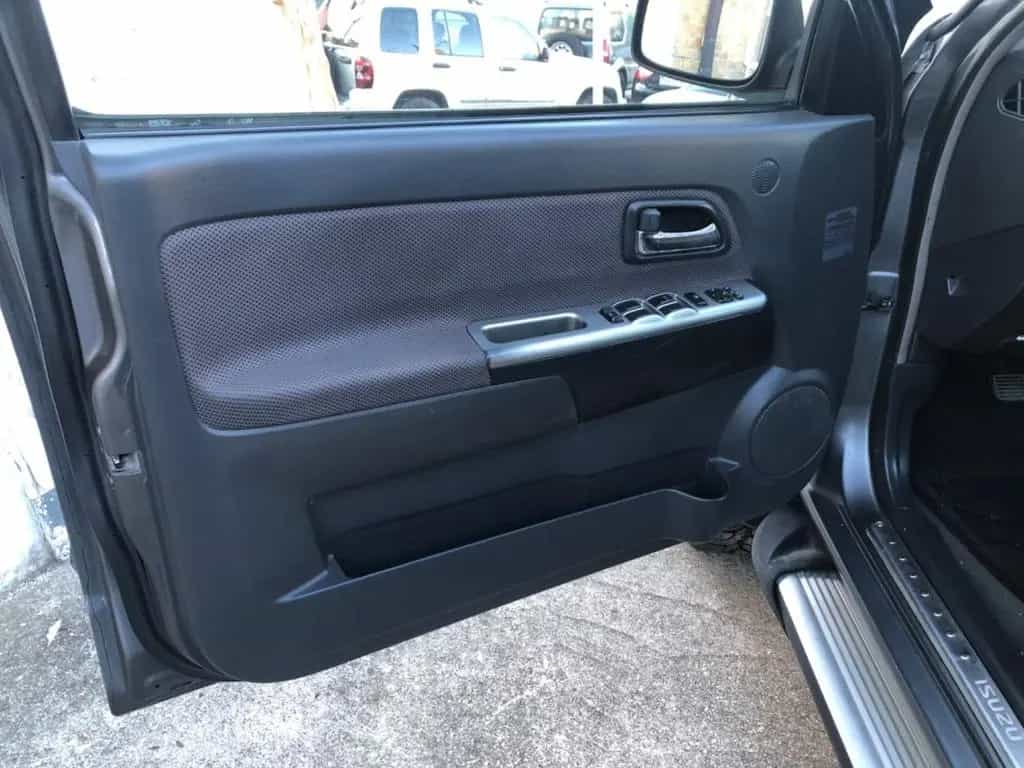 Isuzu D-Max 3.0 tdi 10/2010-photo-13
