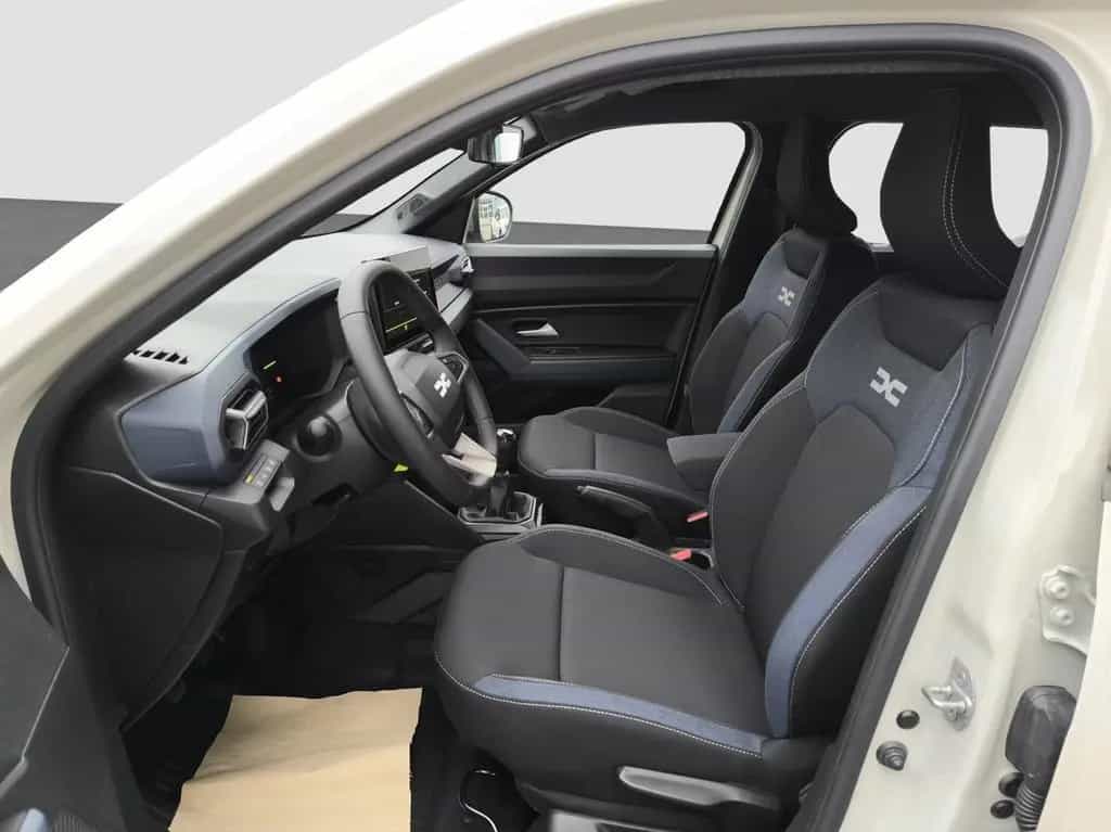 Dacia Duster III TCe 130 Expression RFK PDC 17 ZOLL 10/2025-photo-11
