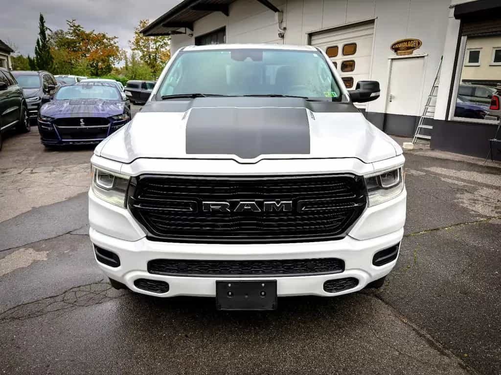 Dodge RAM 5.7 4x4*LARAMIE*LED*ALPINE*AHK*GARANTIE 12/2022-photo-1