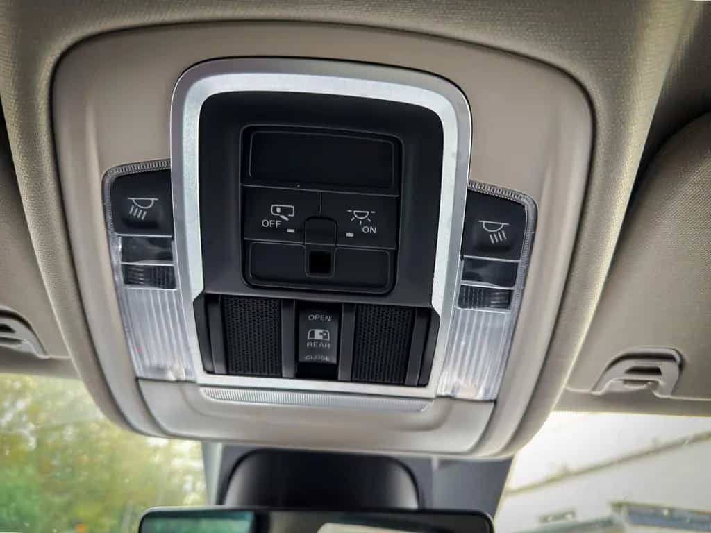 Dodge RAM 5.7 4x4*LARAMIE*LED*ALPINE*AHK*GARANTIE 12/2022-photo-23