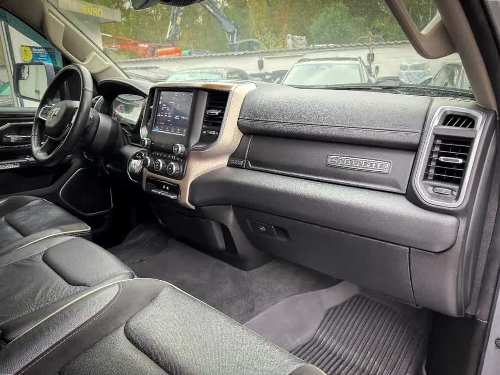 Dodge RAM 5.7 4x4*LARAMIE*LED*ALPINE*AHK*GARANTIE 12/2022-photo-39