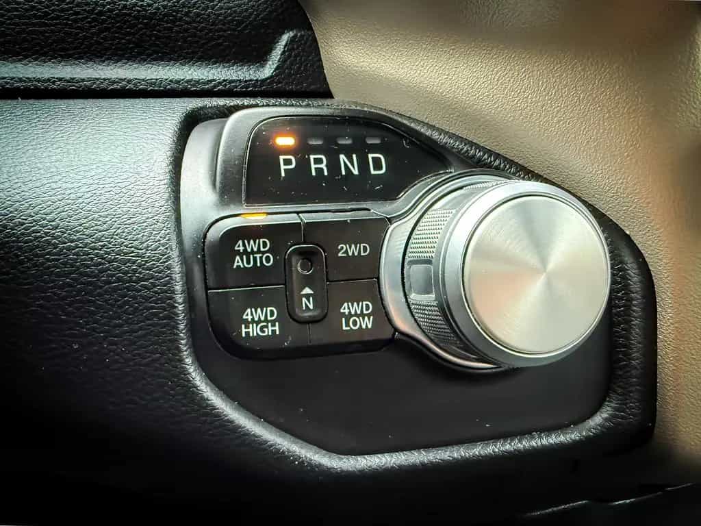 Dodge RAM 5.7 4x4*LARAMIE*LED*ALPINE*AHK*GARANTIE 12/2022-photo-41