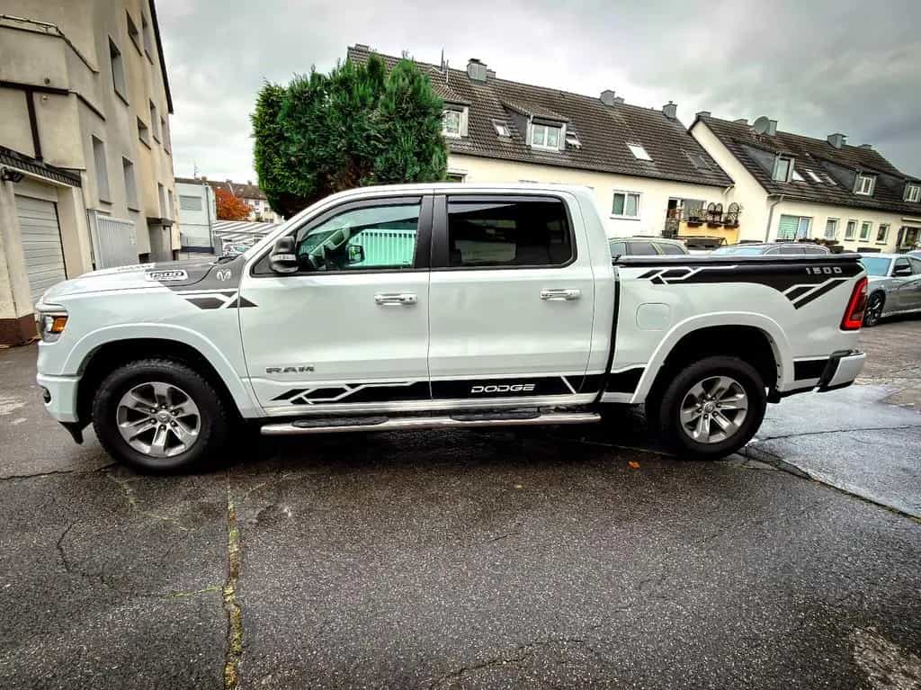 Dodge RAM 5.7 4x4*LARAMIE*LED*ALPINE*AHK*GARANTIE 12/2022-photo-7