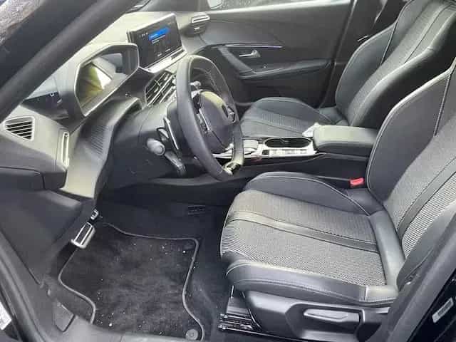 Peugeot 2008 GT MHEV 145 e-DSC+Navi+Sitzhzg.+Apple+And 03/2025-photo-2