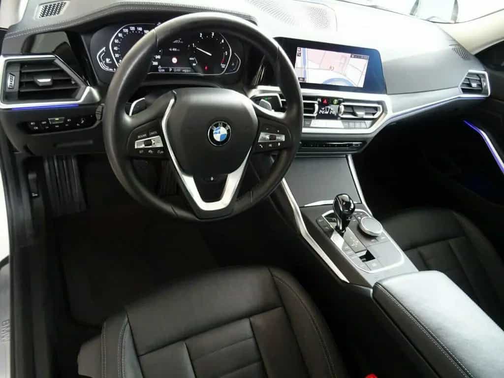 BMW 320 D LuxuryLine,xDrive SAG,Leder,AHK,ACC 01/2021-photo-10