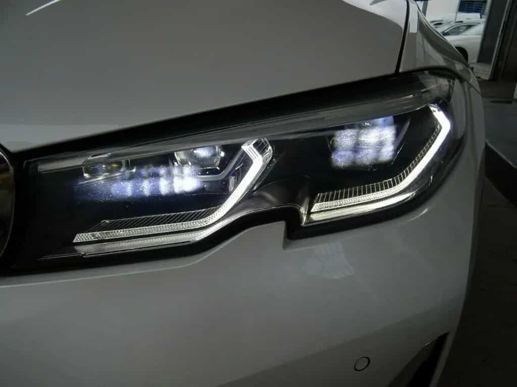 BMW 320 D LuxuryLine,xDrive SAG,Leder,AHK,ACC 01/2021-photo-18