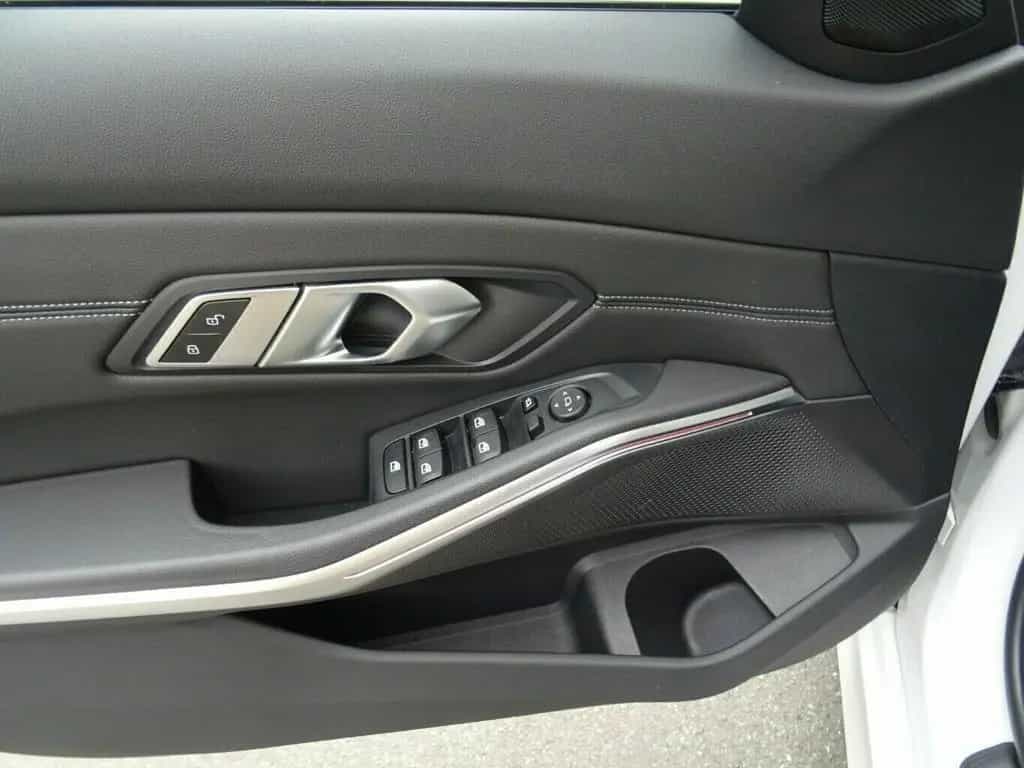 BMW 320 D LuxuryLine,xDrive SAG,Leder,AHK,ACC 01/2021-photo-19