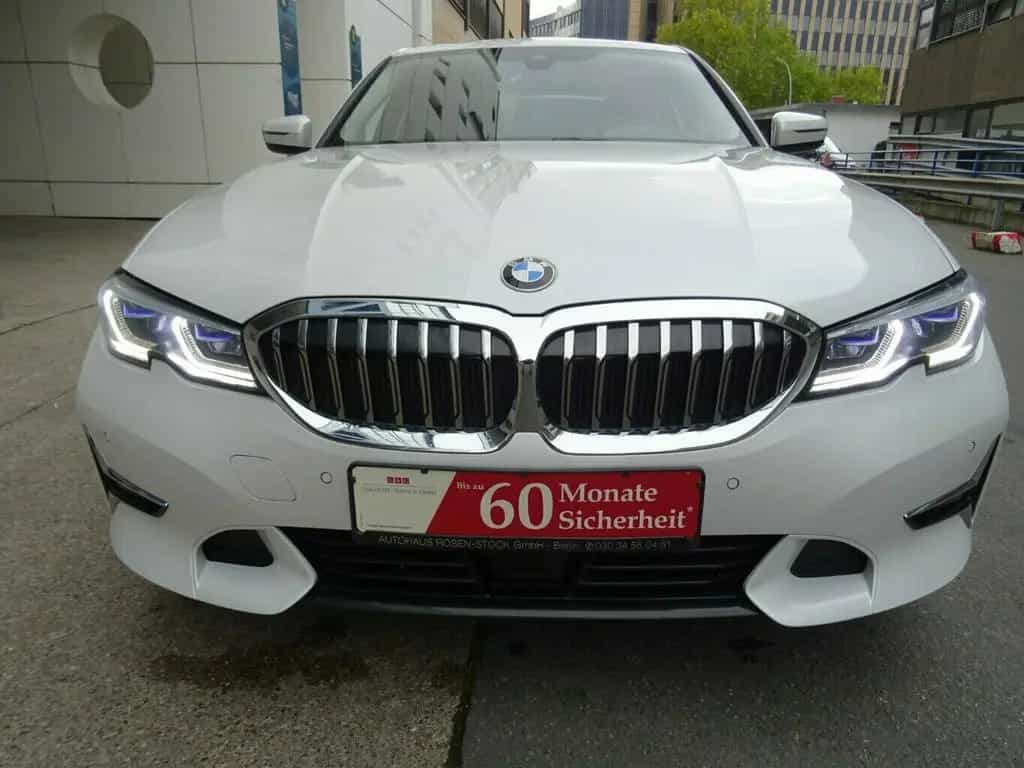 BMW 320 D LuxuryLine,xDrive SAG,Leder,AHK,ACC 01/2021-photo-7