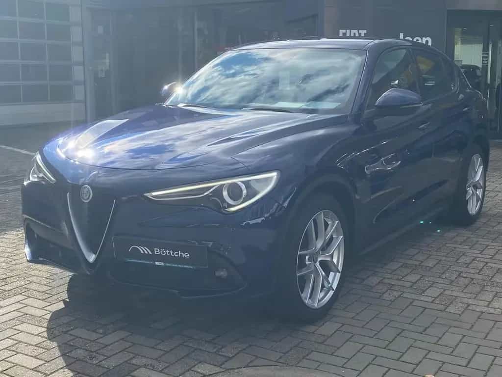 Alfa Romeo Stelvio Lusso Q4 2.2 / KEYLESS/ ASSIST/ el. Heck 11/2020-photo-1