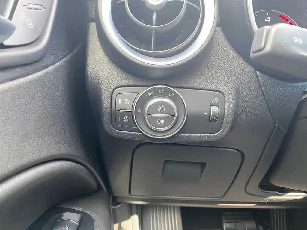 Alfa Romeo Stelvio Lusso Q4 2.2 / KEYLESS/ ASSIST/ el. Heck 11/2020-photo-15