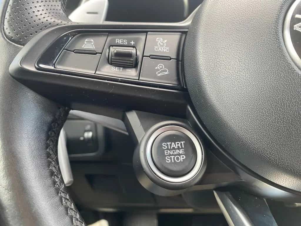 Alfa Romeo Stelvio Lusso Q4 2.2 / KEYLESS/ ASSIST/ el. Heck 11/2020-photo-16