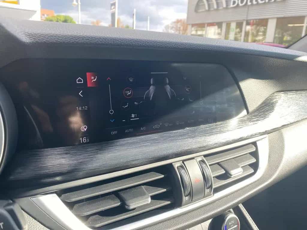 Alfa Romeo Stelvio Lusso Q4 2.2 / KEYLESS/ ASSIST/ el. Heck 11/2020-photo-21