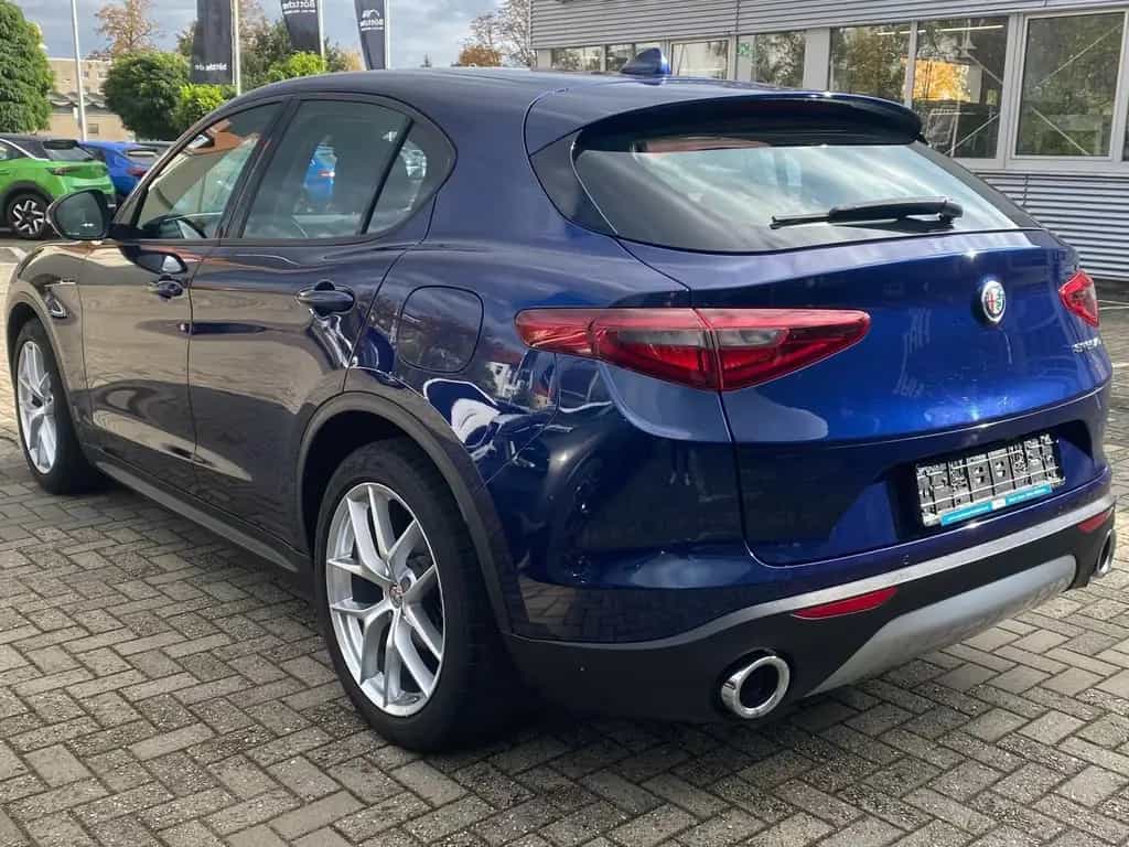 Alfa Romeo Stelvio Lusso Q4 2.2 / KEYLESS/ ASSIST/ el. Heck 11/2020-photo-3