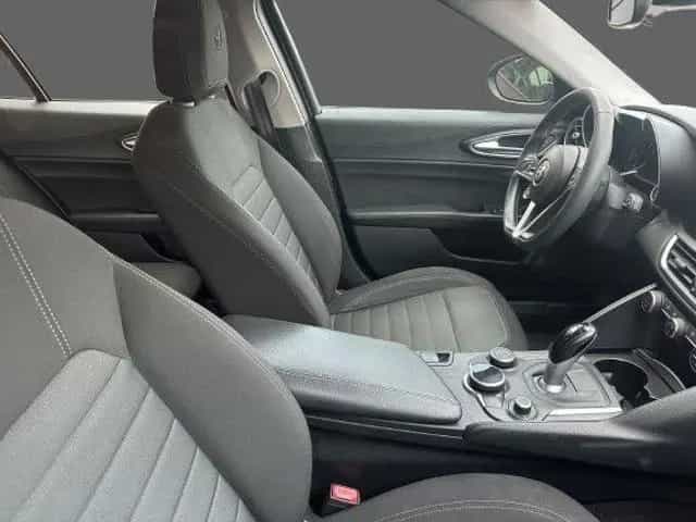 Alfa Romeo Giulia ROMEO Giulia 2.2 Turbodiesel 160 CV AT8 Bus 07/2019-photo-2