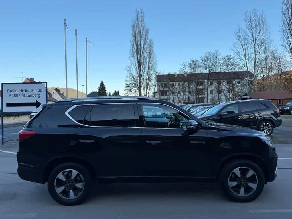 Ssangyong REXTON 2.2 Diesel Sapphire 4WD/NaviLeder/7Sitzer 06/2018-photo-4