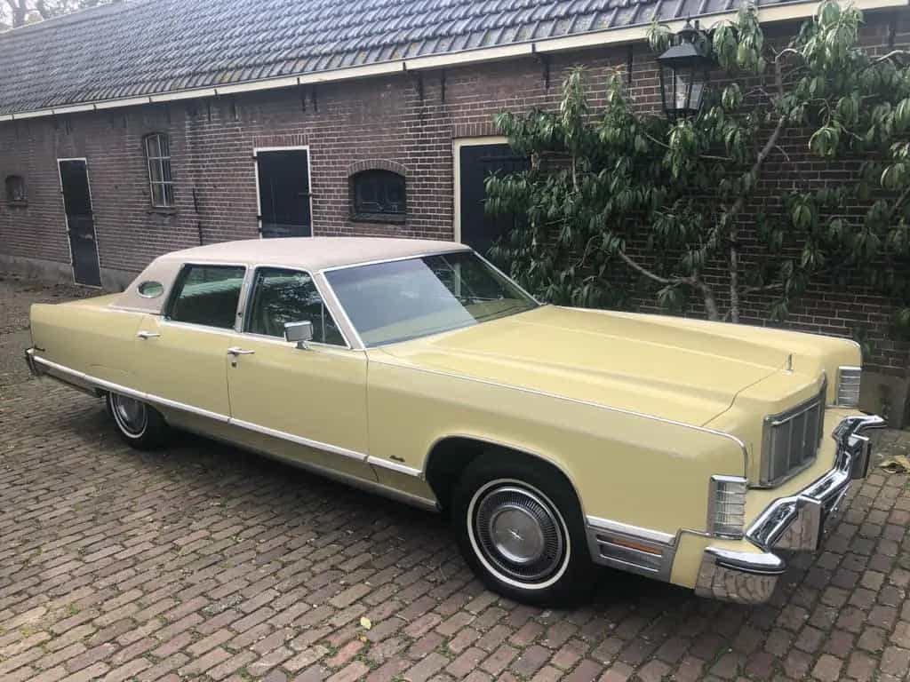 Lincoln Continental Town Car 1975 02/1975-photo-12