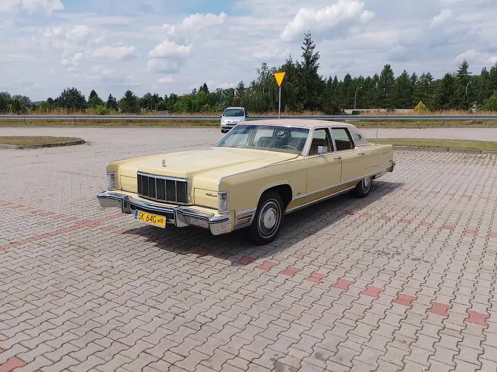 Lincoln Continental Town Car 1975 02/1975-photo-7