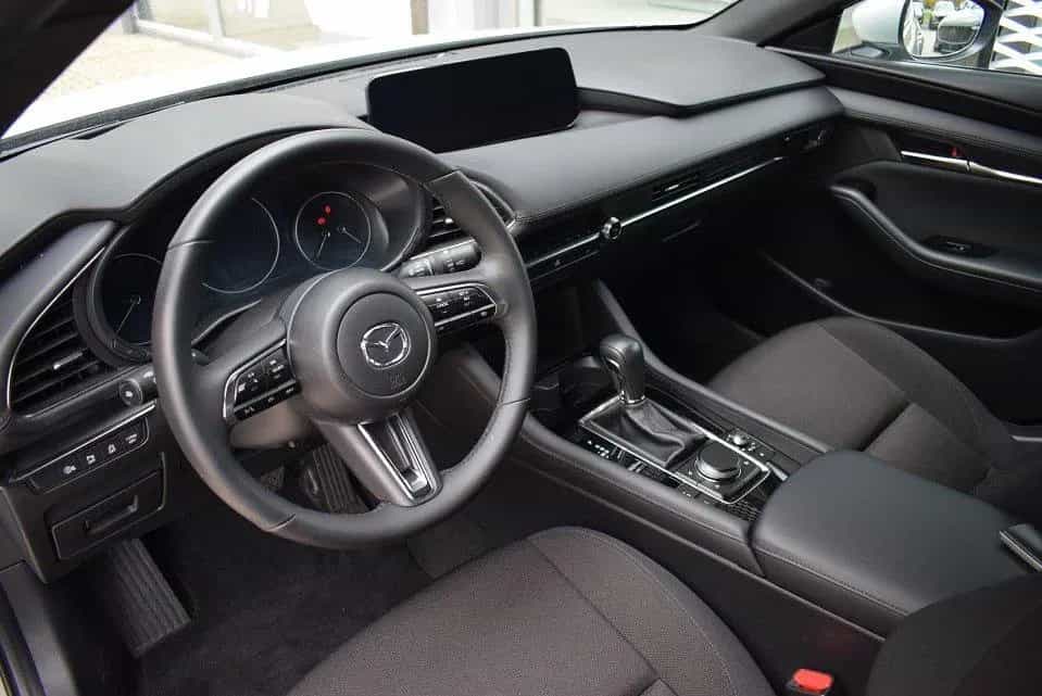 Mazda 3 2.5 140PS 6AG Center-Line Voll-LED Kamera Navi 02/2025-photo-23