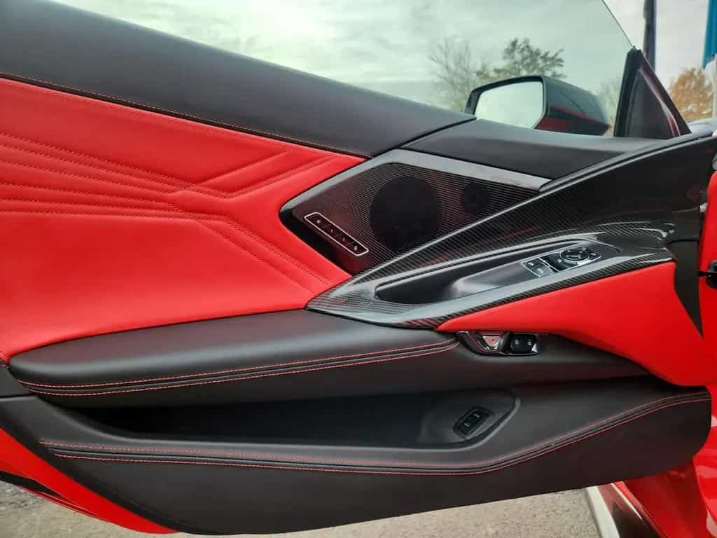 Corvette Z06 Targa 3LZ Z07 Performance Pack Ceramic Carbo 08/2025-photo-17
