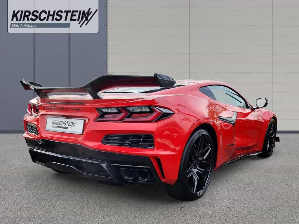 Corvette Z06 Targa 3LZ Z07 Performance Pack Ceramic Carbo 08/2025-photo-2
