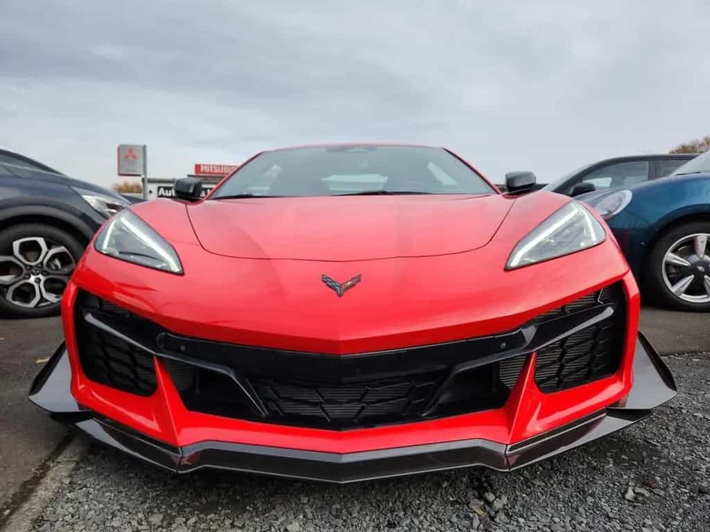 Corvette Z06 Targa 3LZ Z07 Performance Pack Ceramic Carbo 08/2025-photo-3