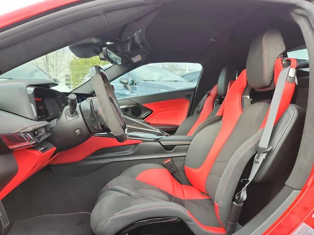 Corvette Z06 Targa 3LZ Z07 Performance Pack Ceramic Carbo 08/2025-photo-6