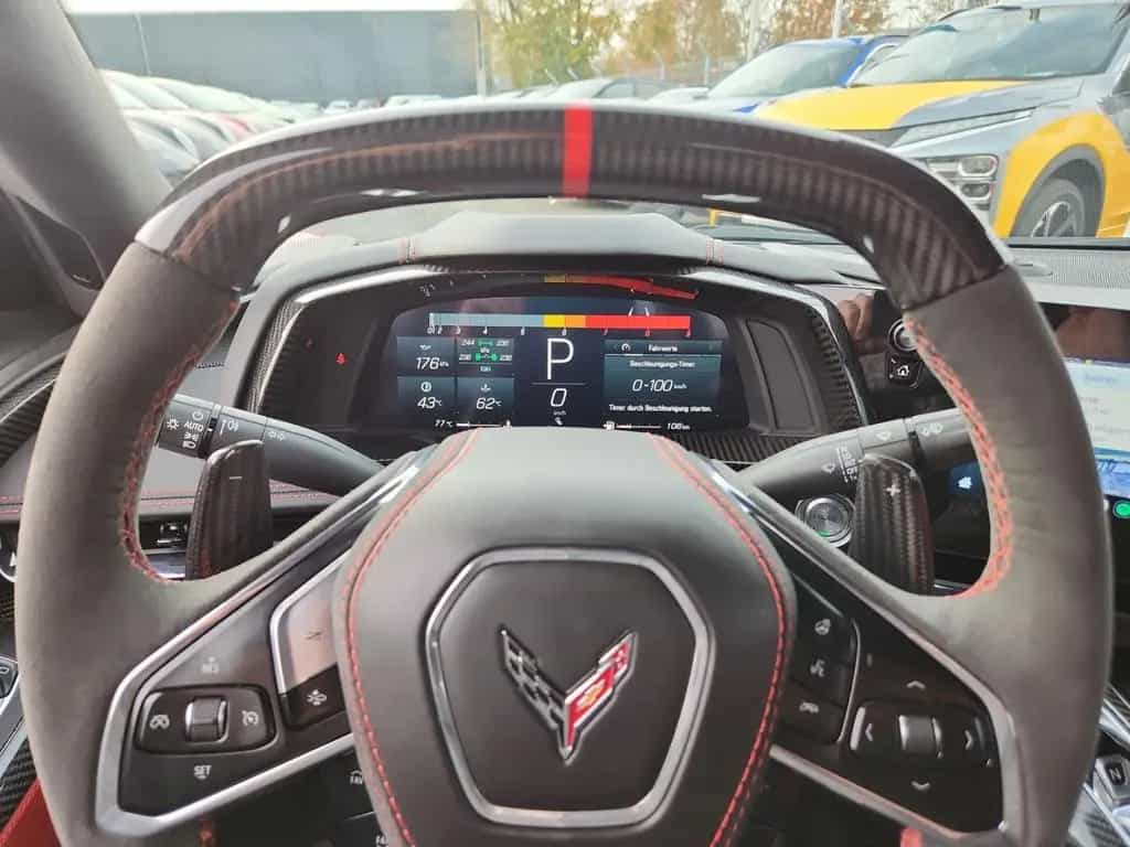 Corvette Z06 Targa 3LZ Z07 Performance Pack Ceramic Carbo 08/2025-photo-9