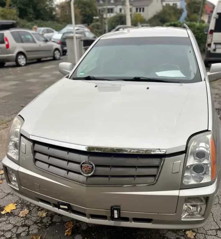 Cadillac SRX 8 Zyl. 4X4 Automatik mit LPG 02/2010-photo-0