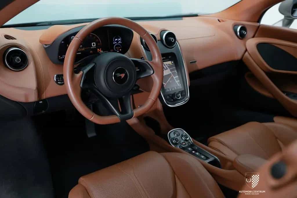 McLaren 540C BladeSilver/NappaLeather/Camera 06/2016-photo-10