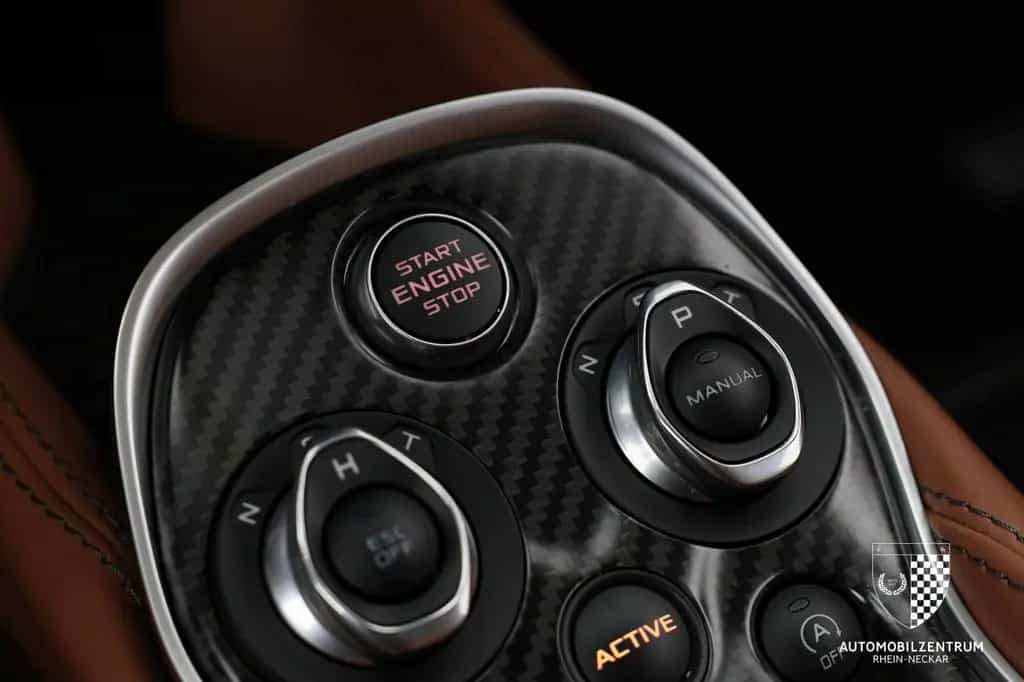 McLaren 540C BladeSilver/NappaLeather/Camera 06/2016-photo-17