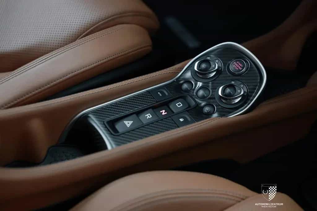 McLaren 540C BladeSilver/NappaLeather/Camera 06/2016-photo-20