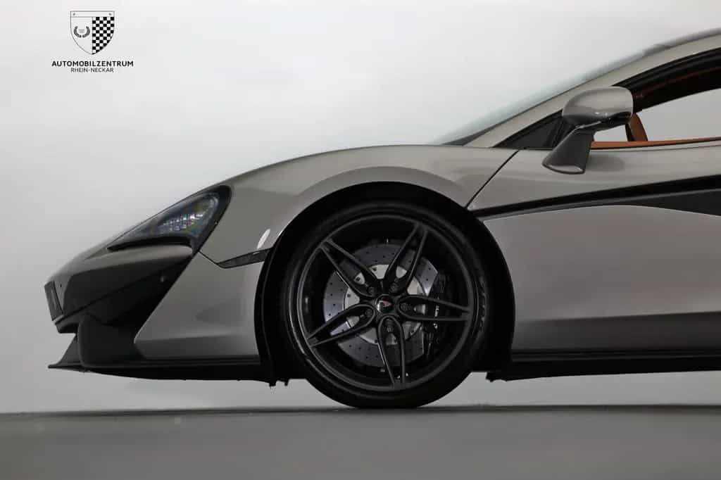 McLaren 540C BladeSilver/NappaLeather/Camera 06/2016-photo-26