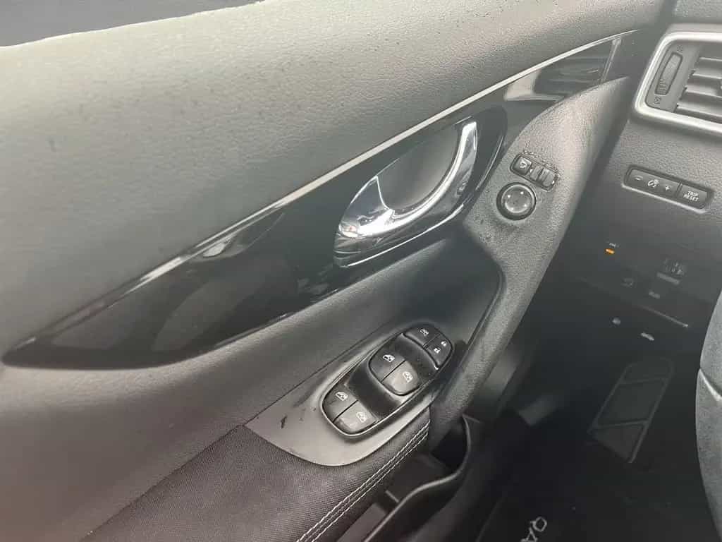 Nissan Qashqai ZAMA 1.3DIG-T AUTOMATIK PANO|KLIMA|NAVI 05/2021-photo-23