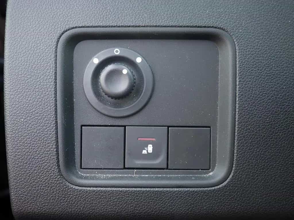 Dacia Duster Extreme TCe 150 EDC 2WD SHZ NAVI LED 360° 09/2022-photo-16