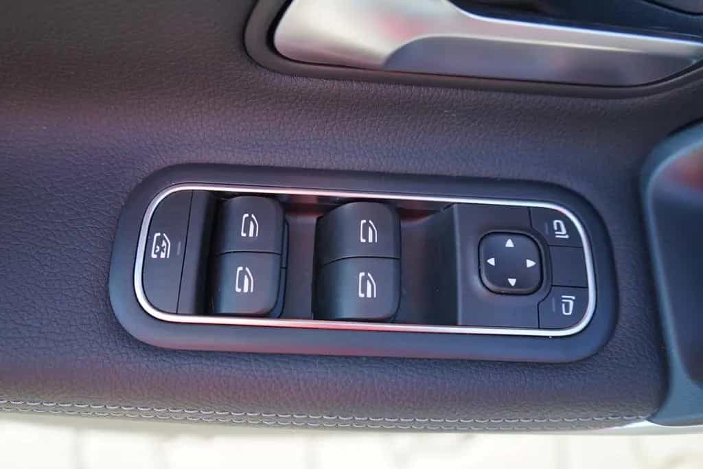 Mercedes-Benz CLA 250 Progressive 4-Matic LED Navi ACC Leder 06/2021-photo-26