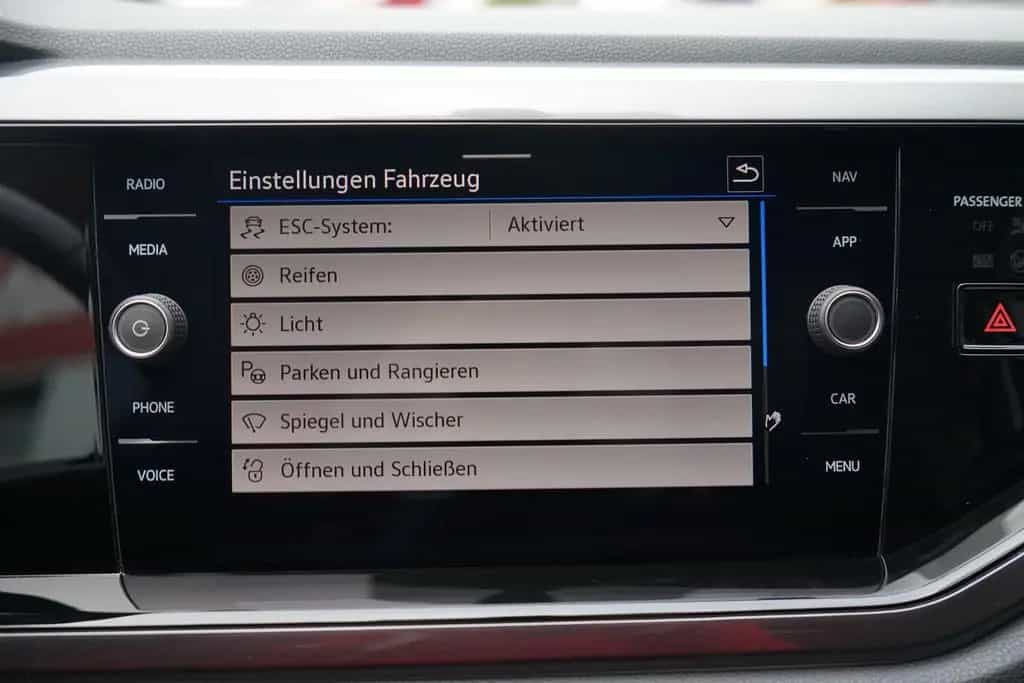 Volkswagen Polo VI 1.0 TSI R-Line DSG LED Navi ACC DAB PDC 02/2021-photo-10