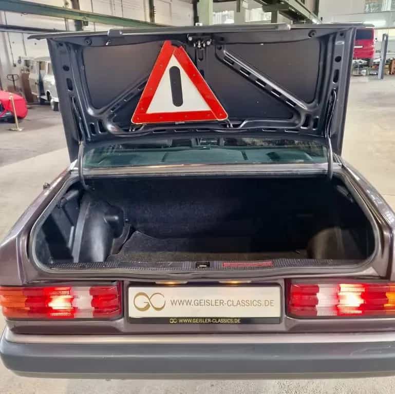 Mercedes-Benz 190 E 2.0 W201 Babybenz Top Zustand wenig km 2.Hd 12/1990-photo-15