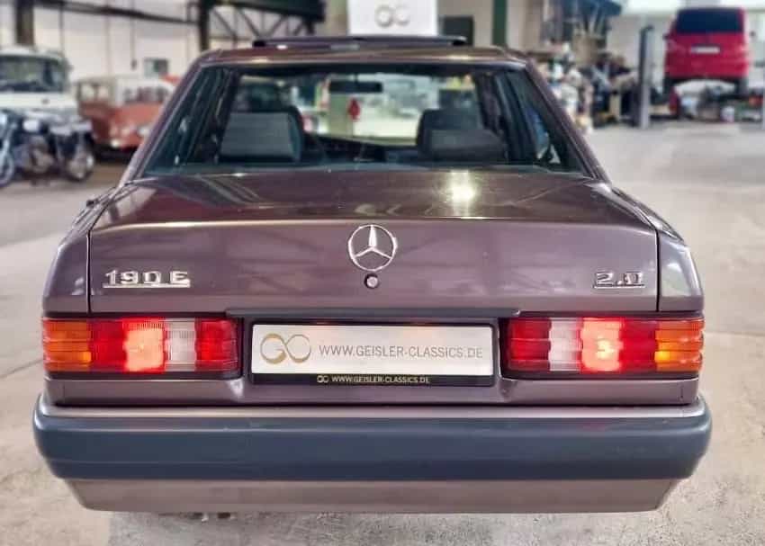 Mercedes-Benz 190 E 2.0 W201 Babybenz Top Zustand wenig km 2.Hd 12/1990-photo-2