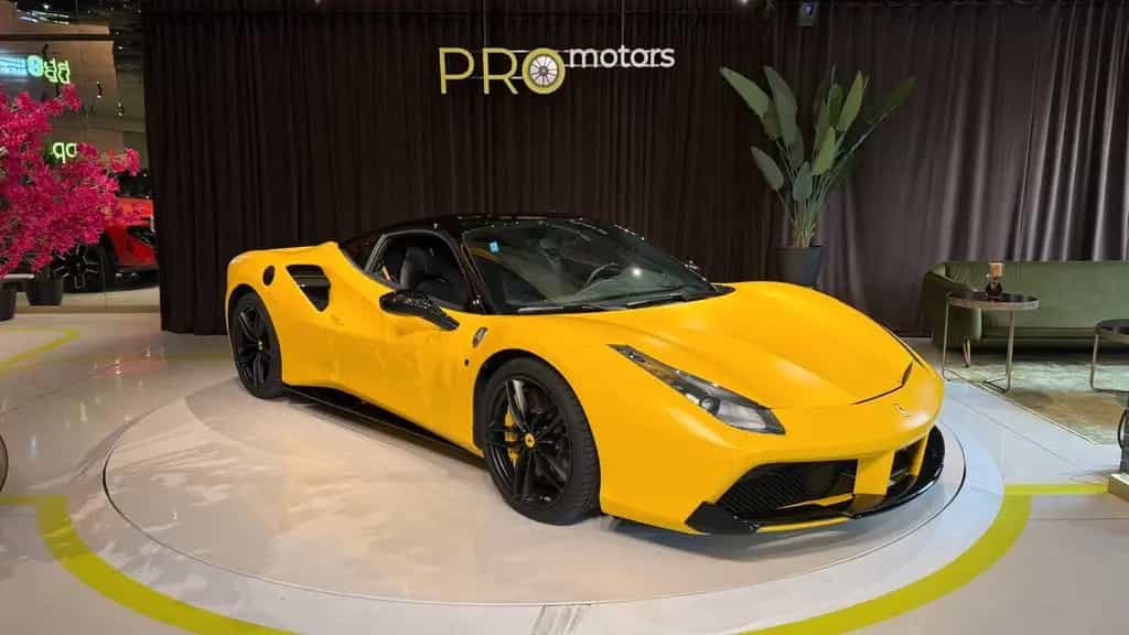 Ferrari 488 GTB AKRAPOVIC-NOVITEC-PPF 04/2018-photo-1