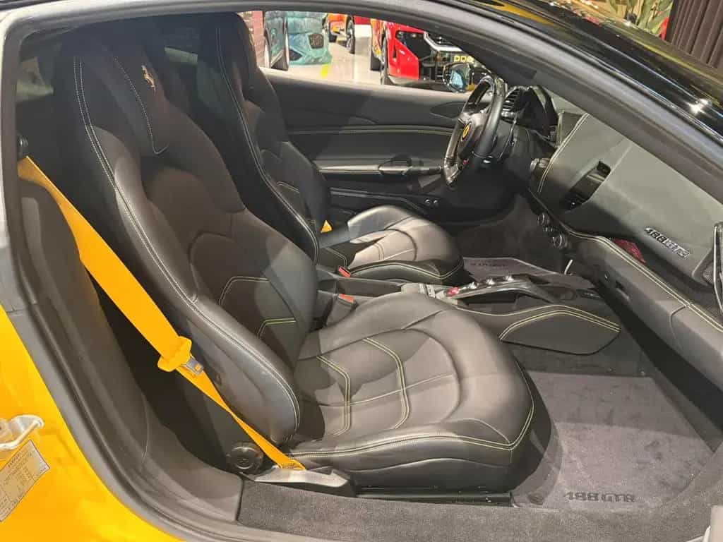 Ferrari 488 GTB AKRAPOVIC-NOVITEC-PPF 04/2018-photo-19