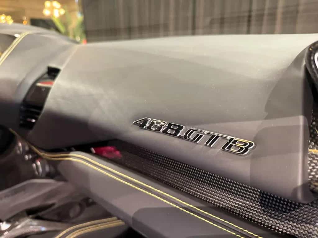 Ferrari 488 GTB AKRAPOVIC-NOVITEC-PPF 04/2018-photo-21