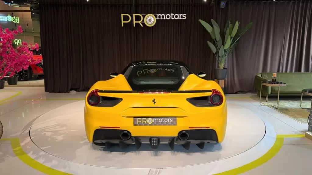 Ferrari 488 GTB AKRAPOVIC-NOVITEC-PPF 04/2018-photo-4
