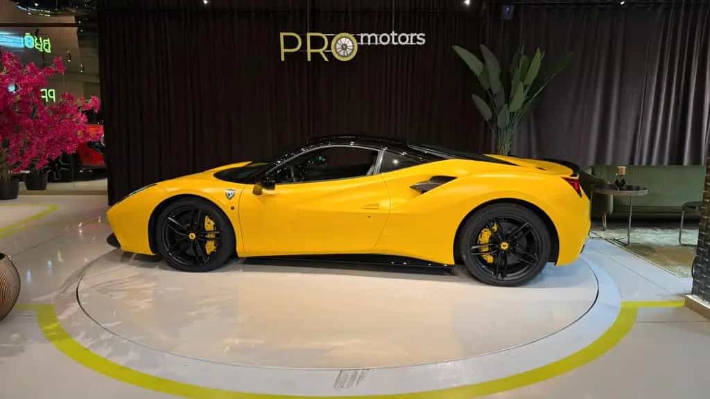 Ferrari 488 GTB AKRAPOVIC-NOVITEC-PPF 04/2018-photo-6