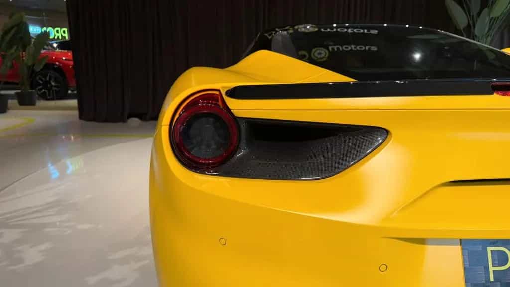 Ferrari 488 GTB AKRAPOVIC-NOVITEC-PPF 04/2018-photo-9