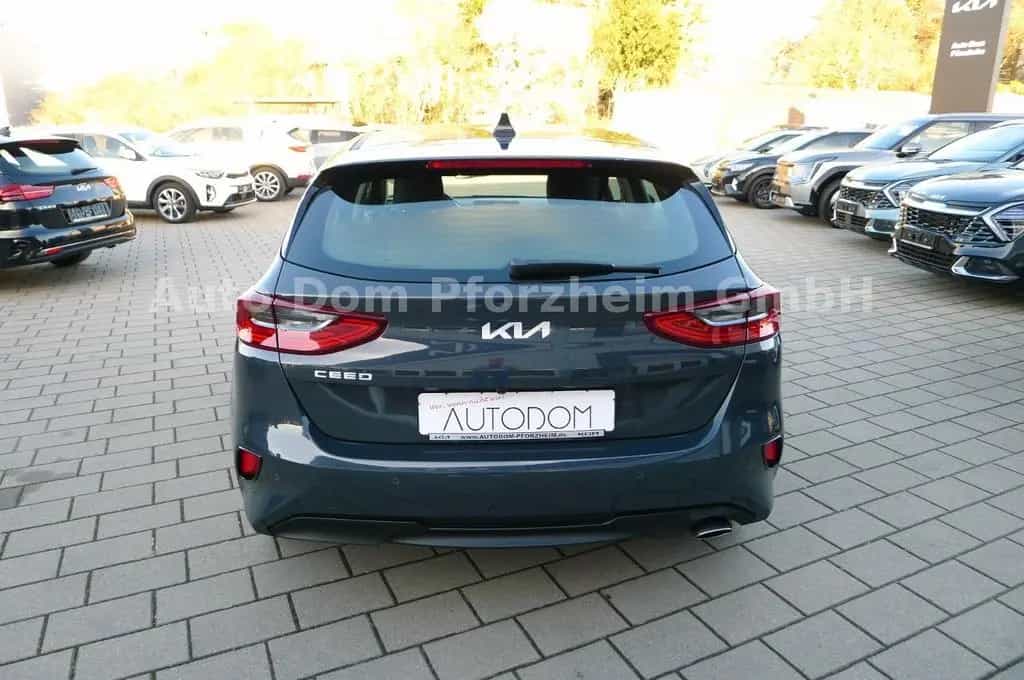 Kia Ceed 1.5T DCT7 SPIRIT /NAVI/UVO 12/2024-photo-3