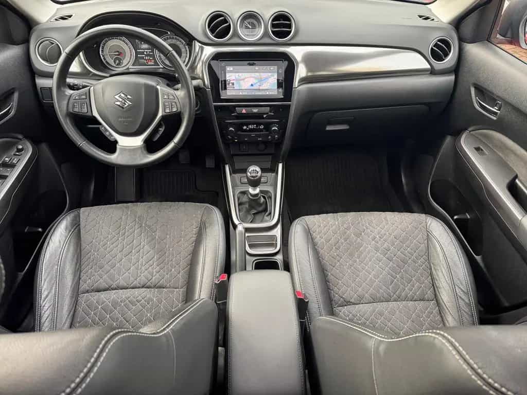 Suzuki Vitara 1.4 HYBRID COMFORT PLUS RÜCKFAHRKAMERA AH 10/2021-photo-11