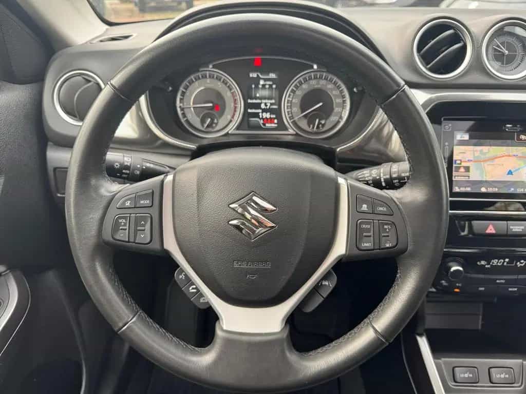 Suzuki Vitara 1.4 HYBRID COMFORT PLUS RÜCKFAHRKAMERA AH 10/2021-photo-12