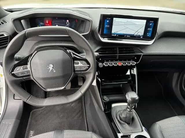Peugeot 2008 Allure Pack 130 Navi+SH+Kamera+LED 07/2023-photo-11