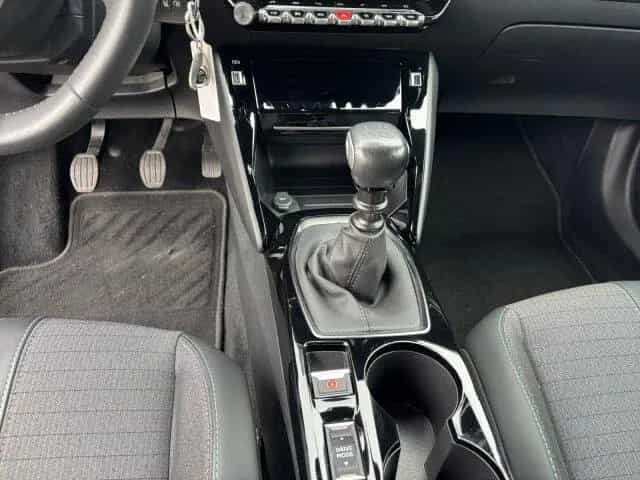 Peugeot 2008 Allure Pack 130 Navi+SH+Kamera+LED 07/2023-photo-12