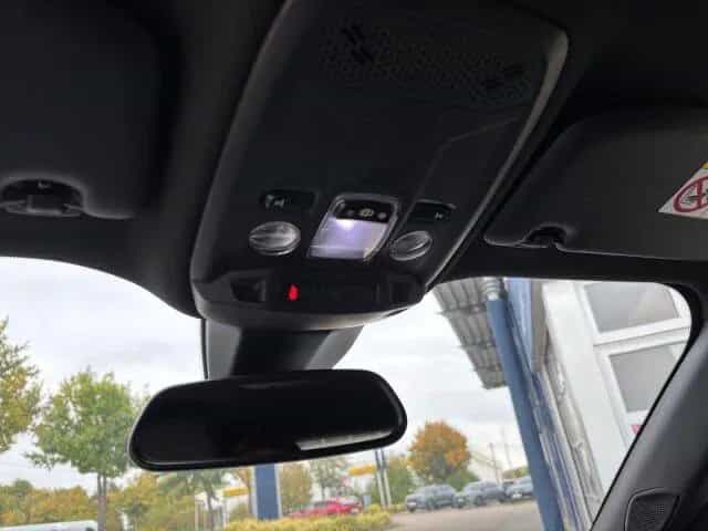 Peugeot 2008 Allure Pack 130 Navi+SH+Kamera+LED 07/2023-photo-13